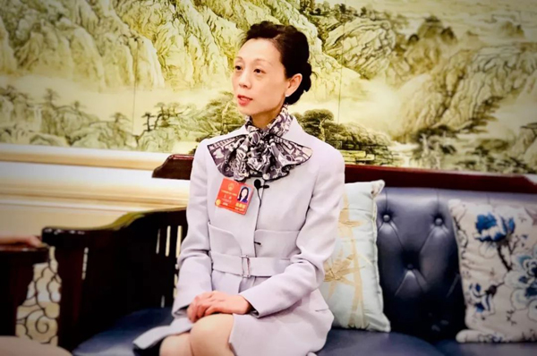 對新能源汽車的物流應(yīng)用、電池回收,人大代表王麒如此建言